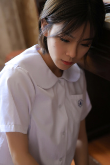 女性穿戴自慰器走路上班图片